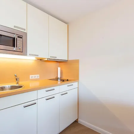 Lord Nelson 805 アパート